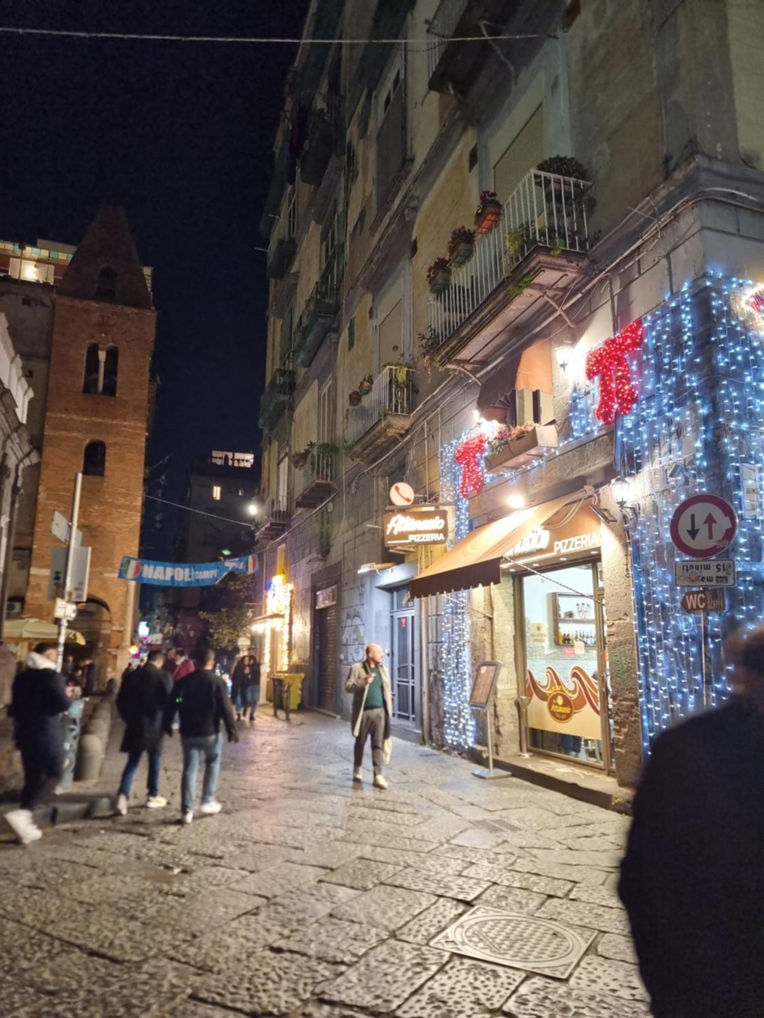 El Corazon De Napoles ,centro Storico Bed & Breakfast Napoli