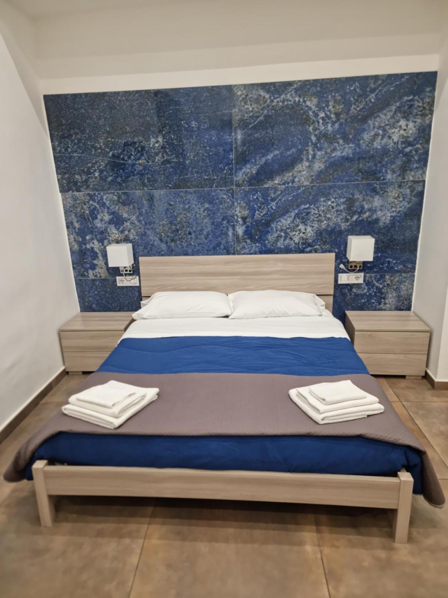 El Corazon De Napoles ,centro Storico Bed & Breakfast 2*