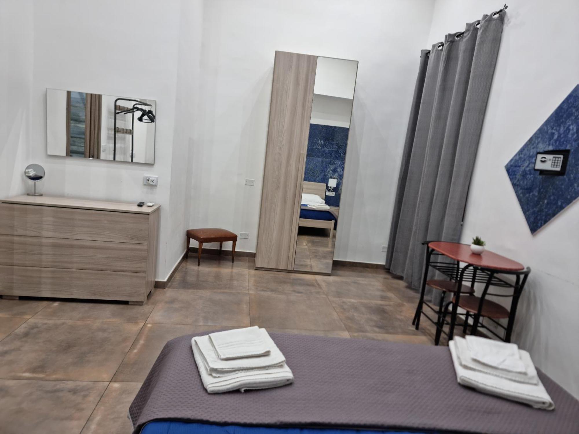 Bed & Breakfast El Corazon De Napoles ,centro Storico 2*