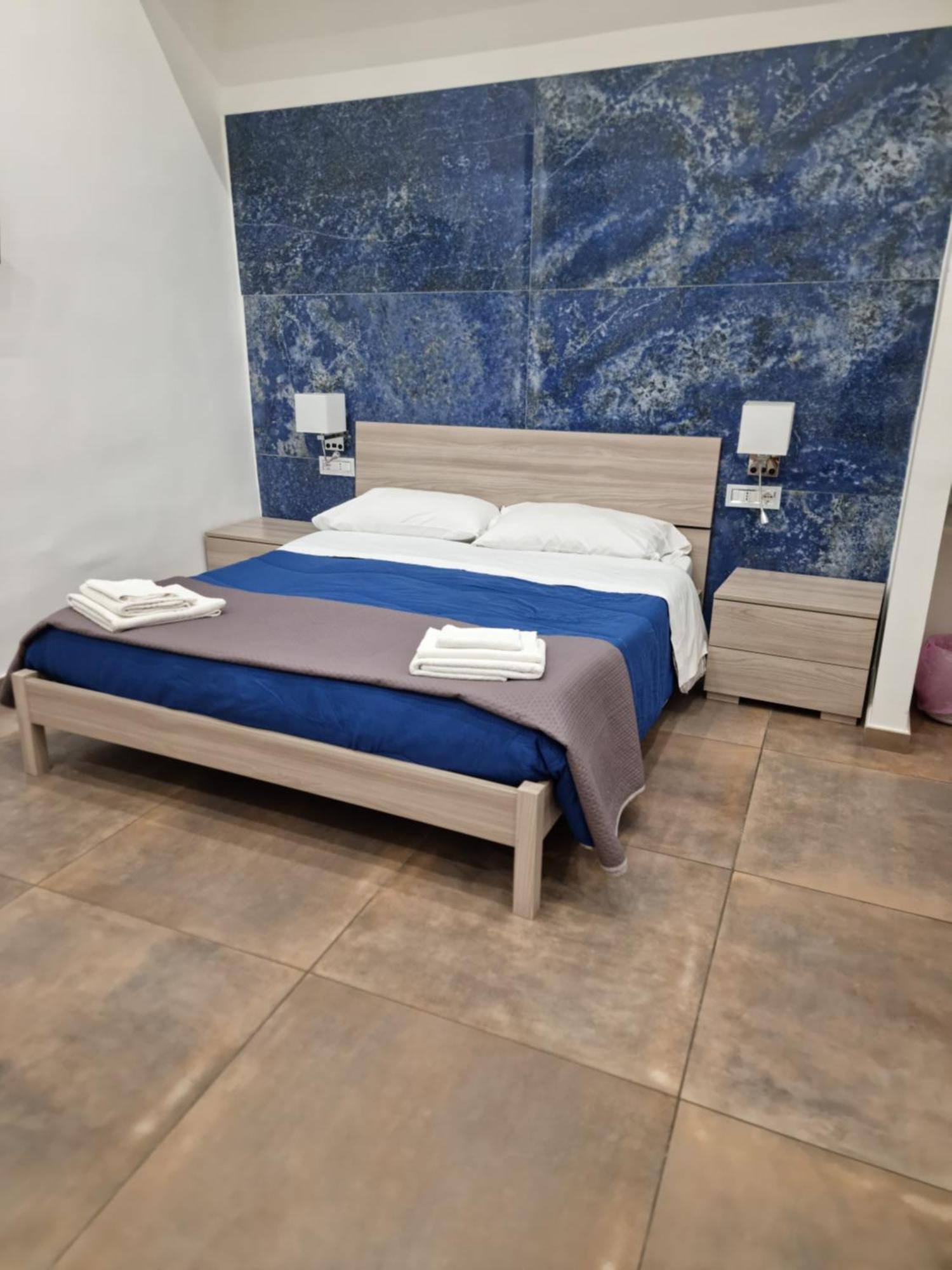 El Corazon De Napoles ,centro Storico Bed & Breakfast 2*